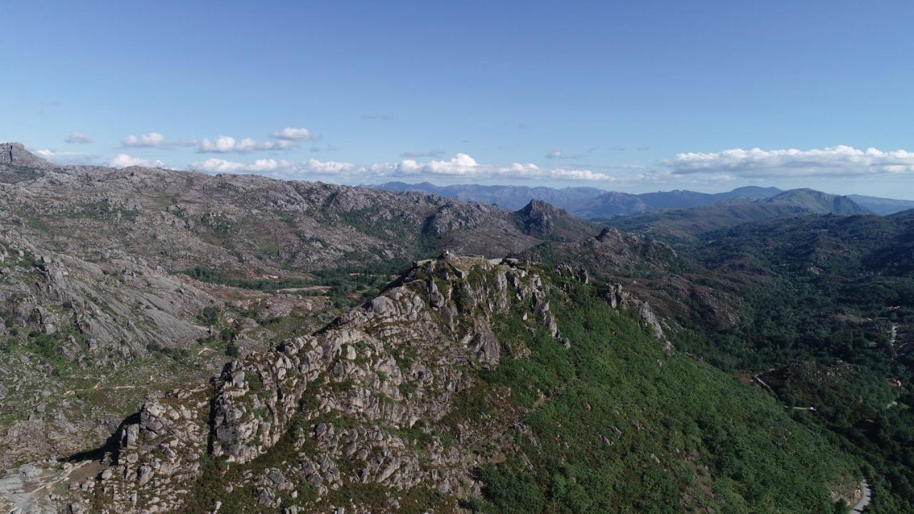 Alojamento Local - Miradouro Do Castelo Castro Laboreiro Dış mekan fotoğraf